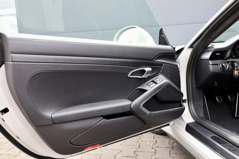 Porsche 991.2 GT3 Touring