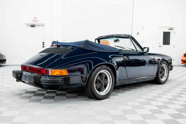 Porsche 911 Carrera 3.2
