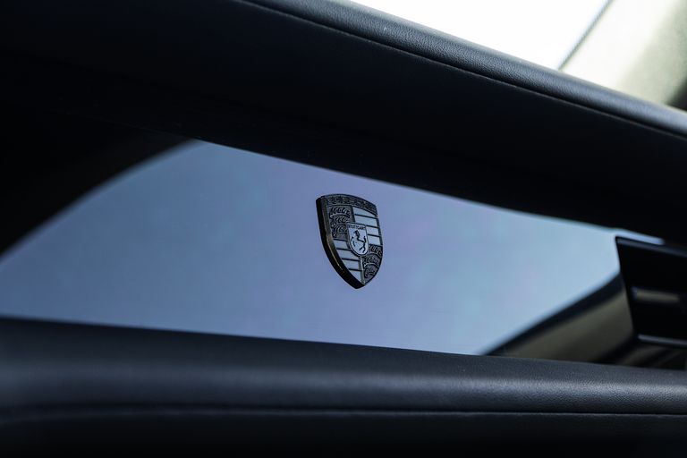 Porsche Taycan 4 Cross Turismo