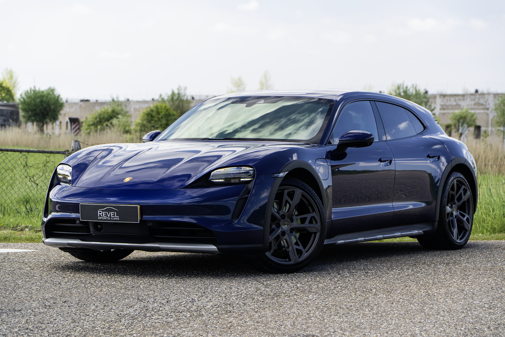 Porsche Taycan 4 Cross Turismo