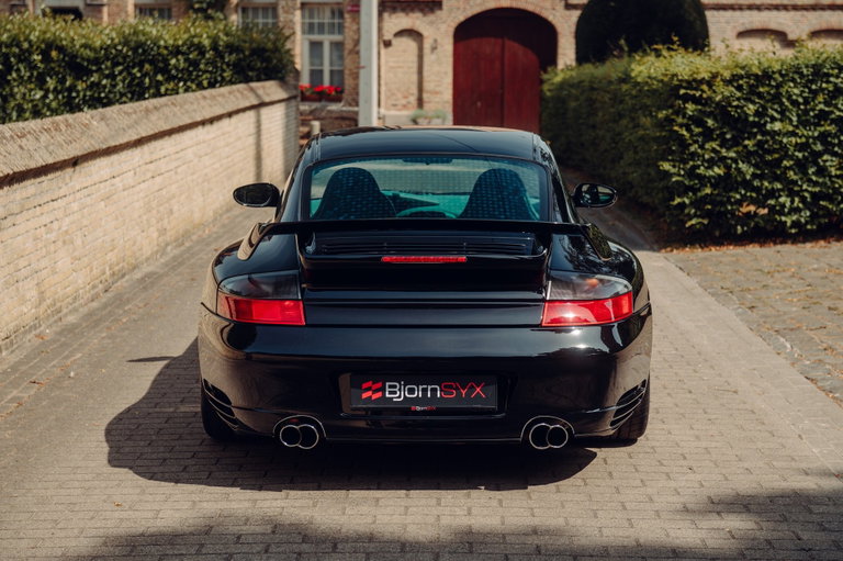 Porsche 996 Turbo