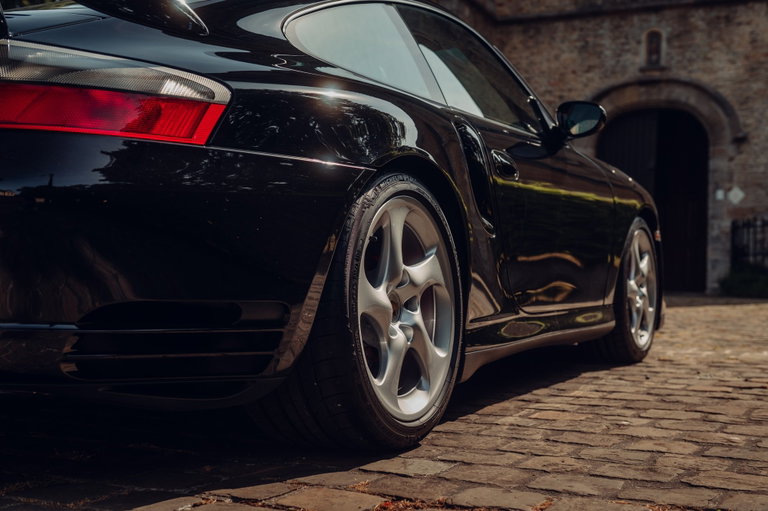 Porsche 996 Turbo