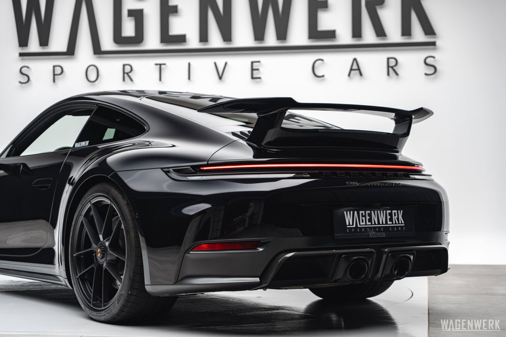 Porsche 992.2 Carrera GTS