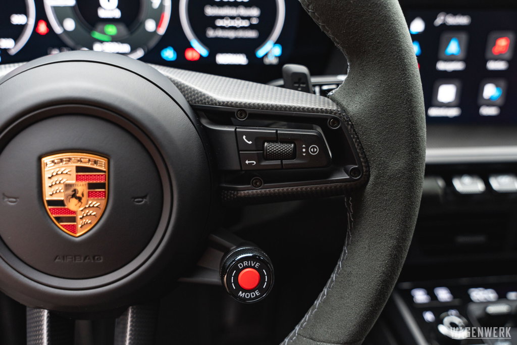 Porsche 992.2 Carrera GTS