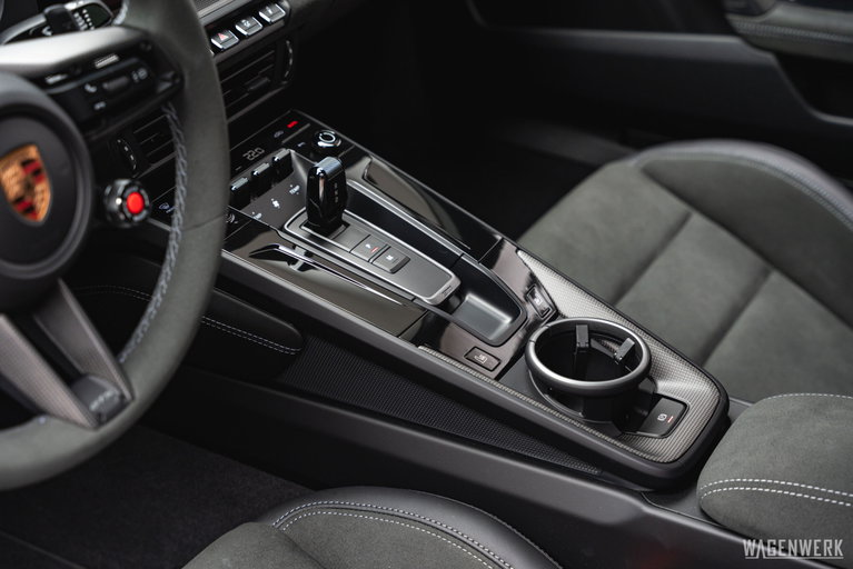 Porsche 992.2 Carrera GTS