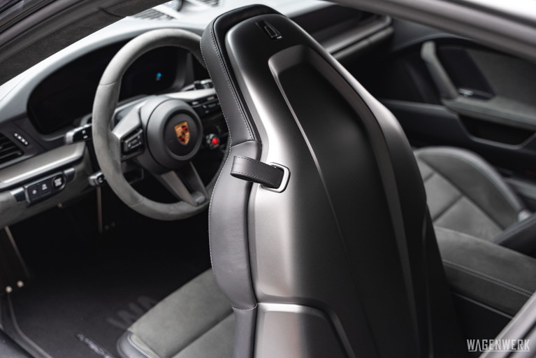 Porsche 992.2 Carrera GTS