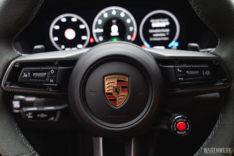 Porsche 992.2 Carrera GTS