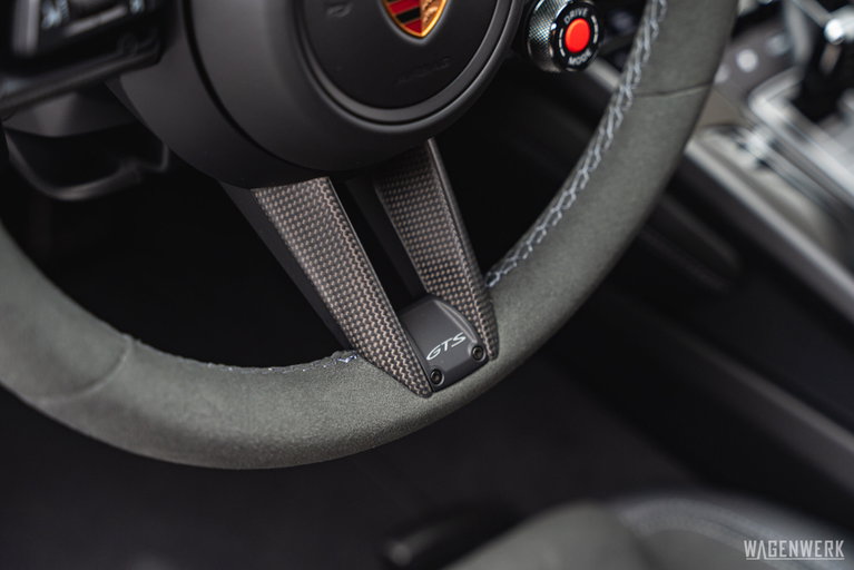 Porsche 992.2 Carrera GTS