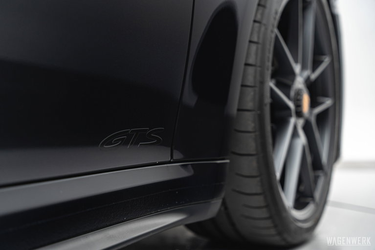 Porsche 992.2 Carrera GTS