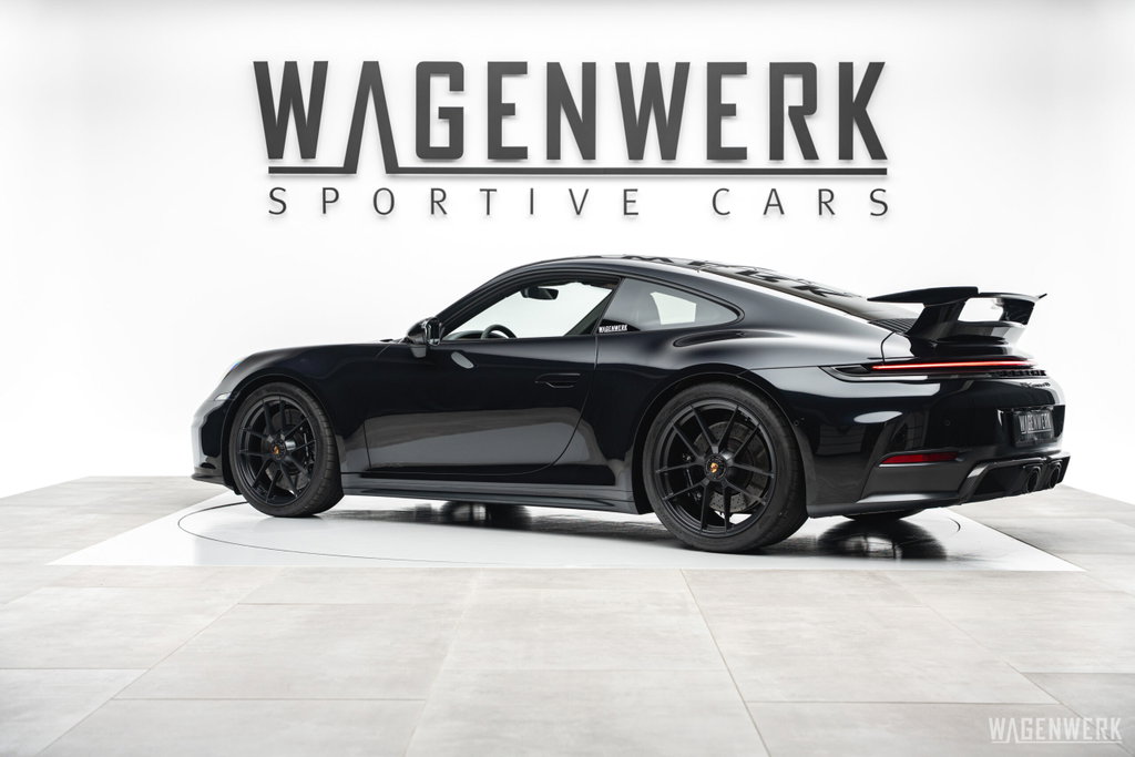 Porsche 992.2 Carrera GTS