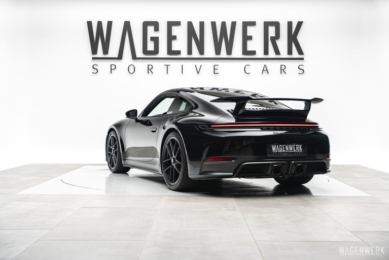 Porsche 992.2 Carrera GTS