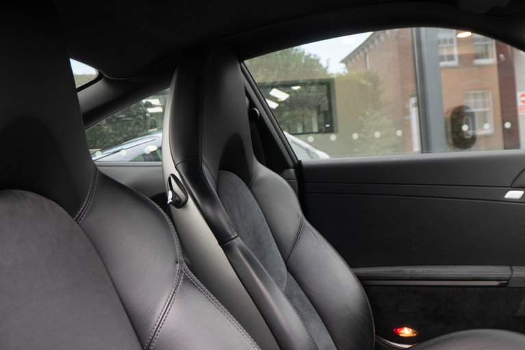 Porsche 997.2 Carrera GTS