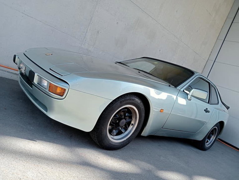 Porsche 944 Coupé
