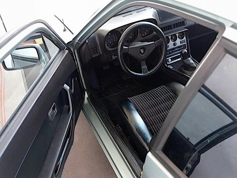 Porsche 944 Coupé