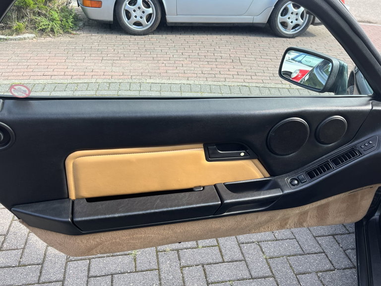 Porsche 928 S4