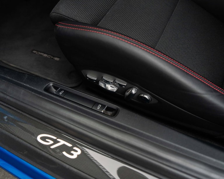 Porsche 991.2 GT3 Touring