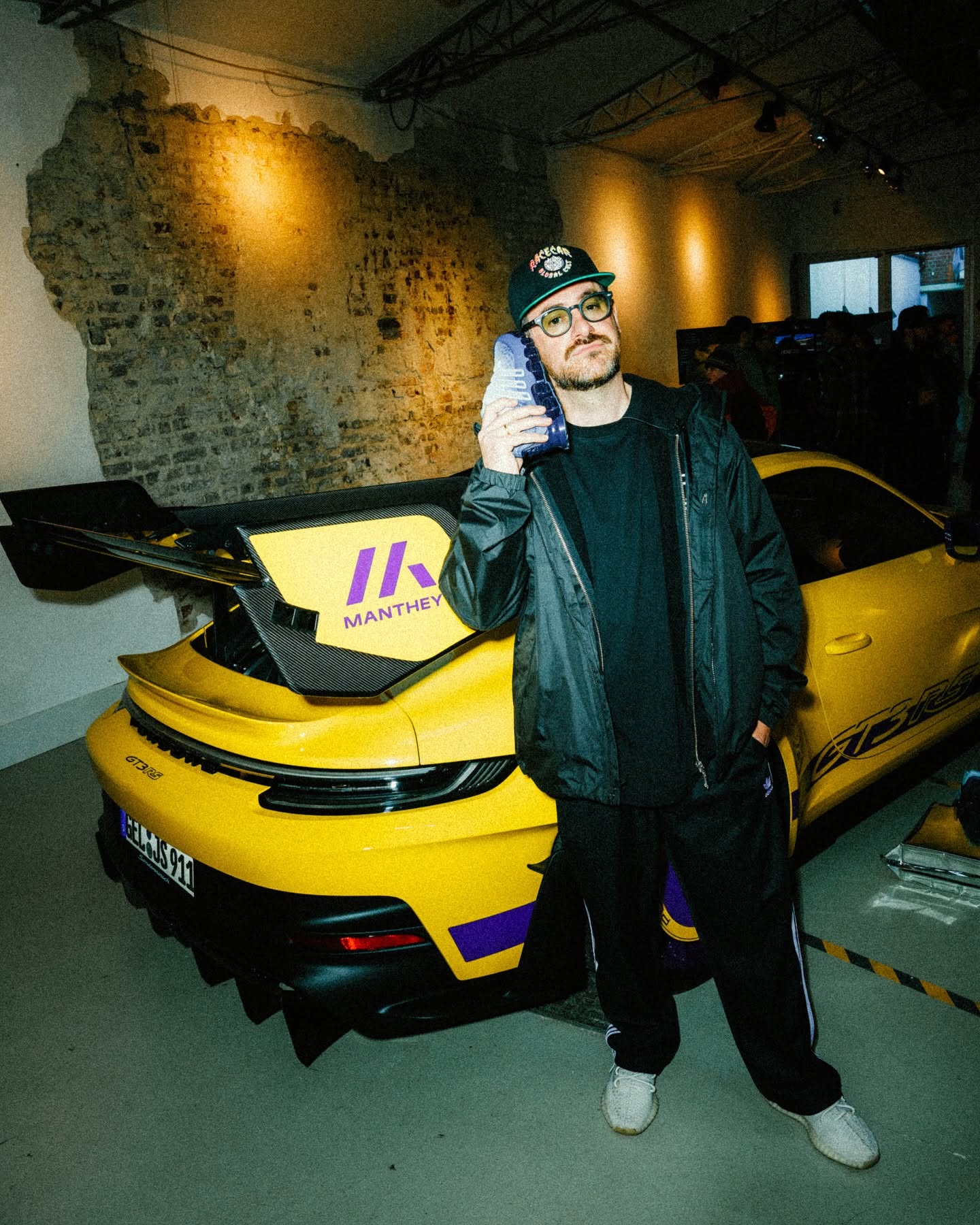 Jan-Erik Slooten em frente ao seu Porsche 992 GT3 RS