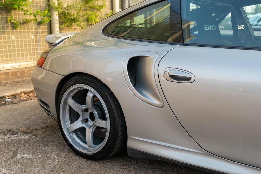 Porsche 996 Turbo