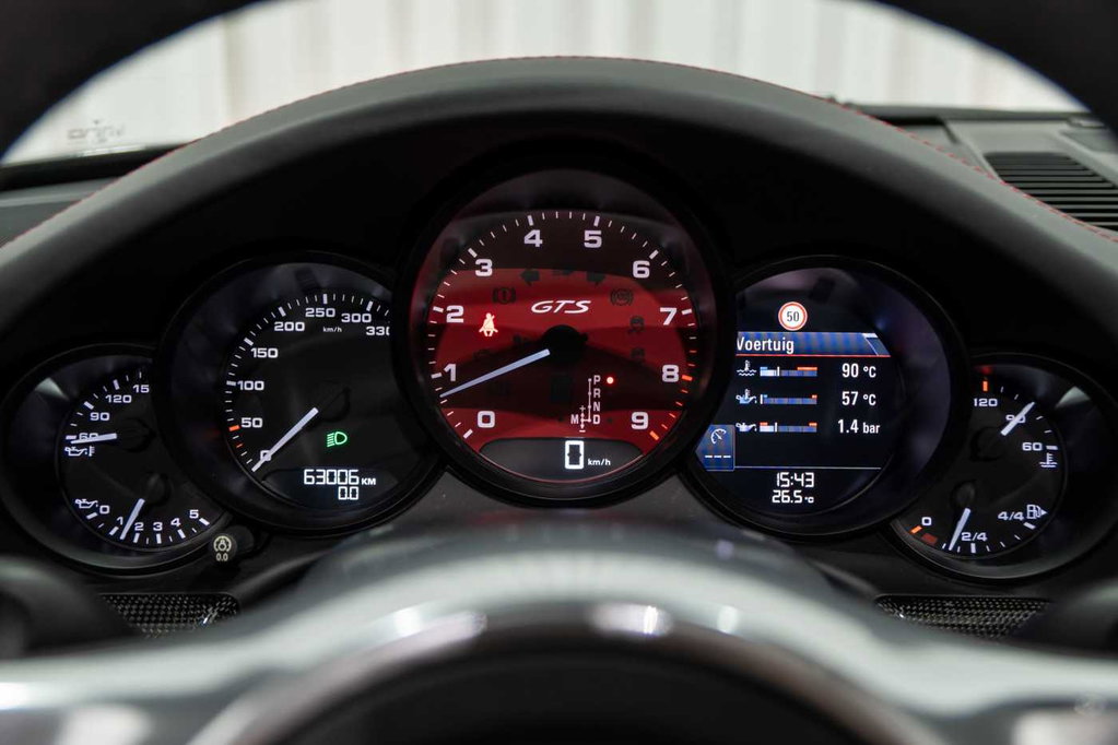 Porsche 991 Carrera GTS