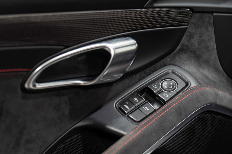 Porsche 991 Carrera GTS