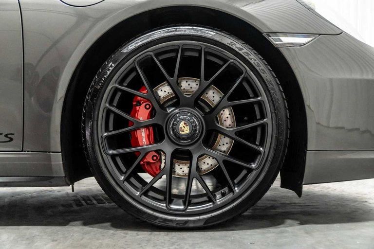 Porsche 991 Carrera GTS