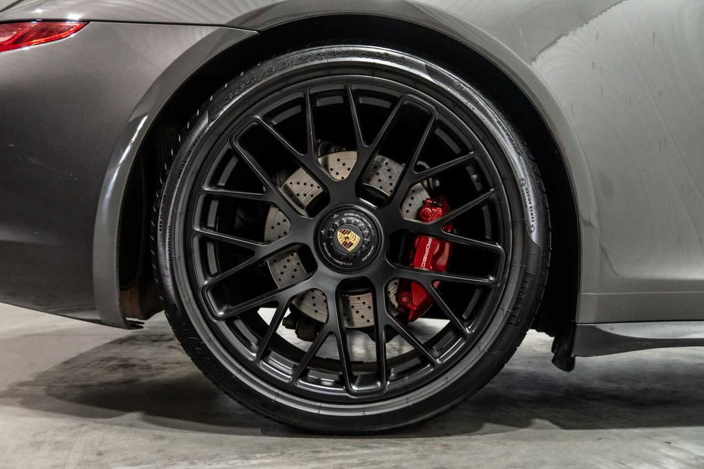 Porsche 991 Carrera GTS