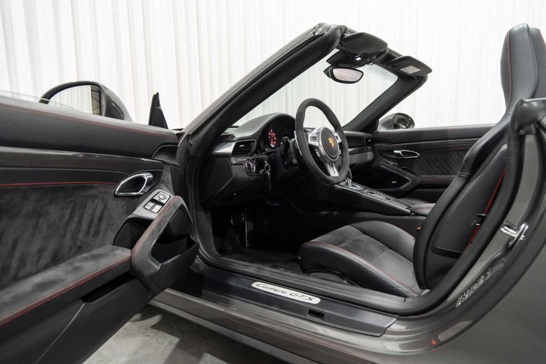 Porsche 991 Carrera GTS