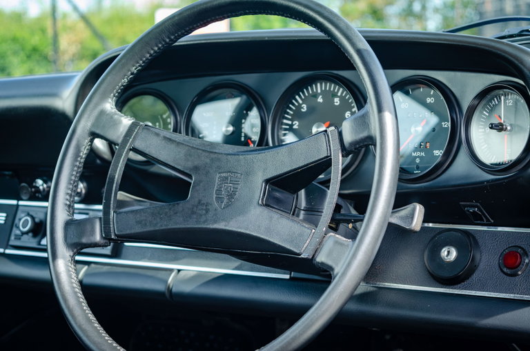 Porsche 911 E