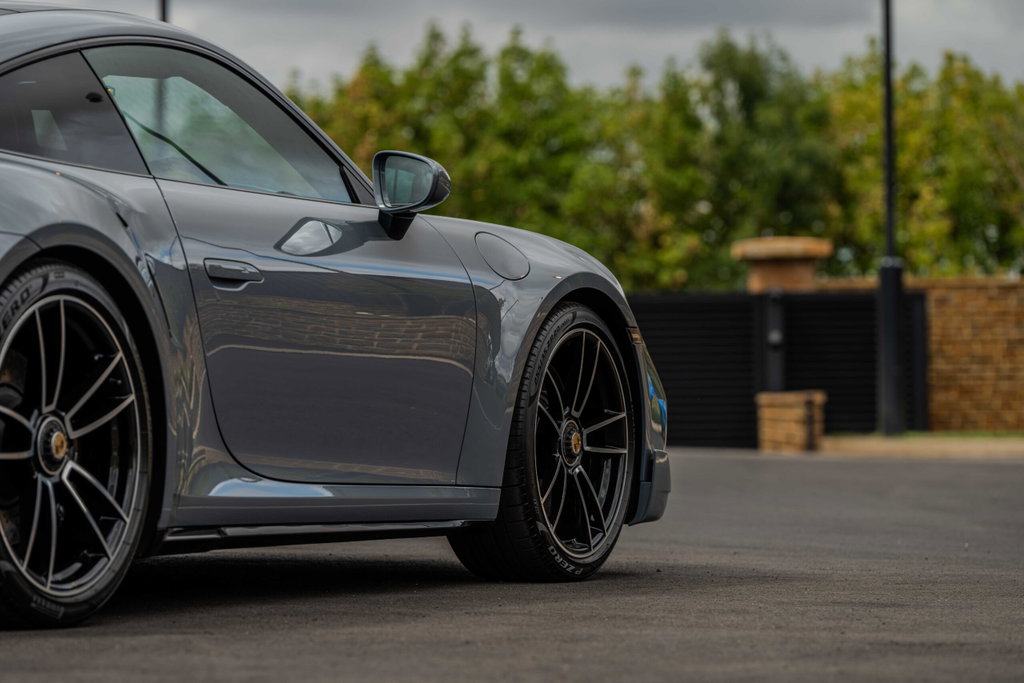 Porsche 992 Turbo