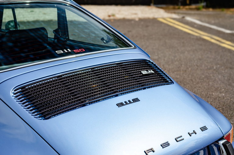 Porsche 911 E