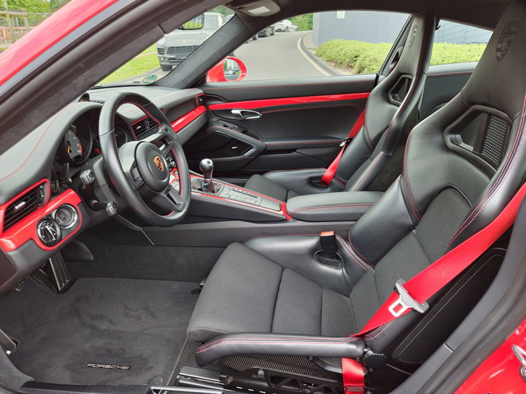 Porsche 991.2 GT3 Touring