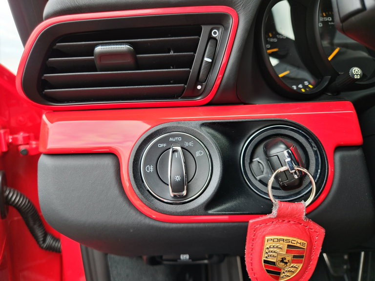 Porsche 991.2 GT3 Touring