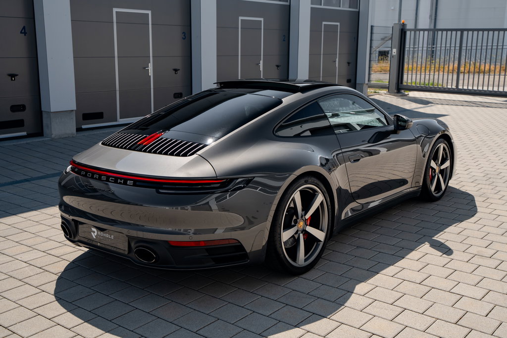 Porsche 992 Carrera 4S
