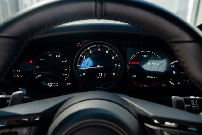 Porsche 992 Carrera 4S