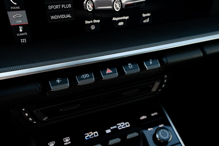 Porsche 992 Carrera 4S