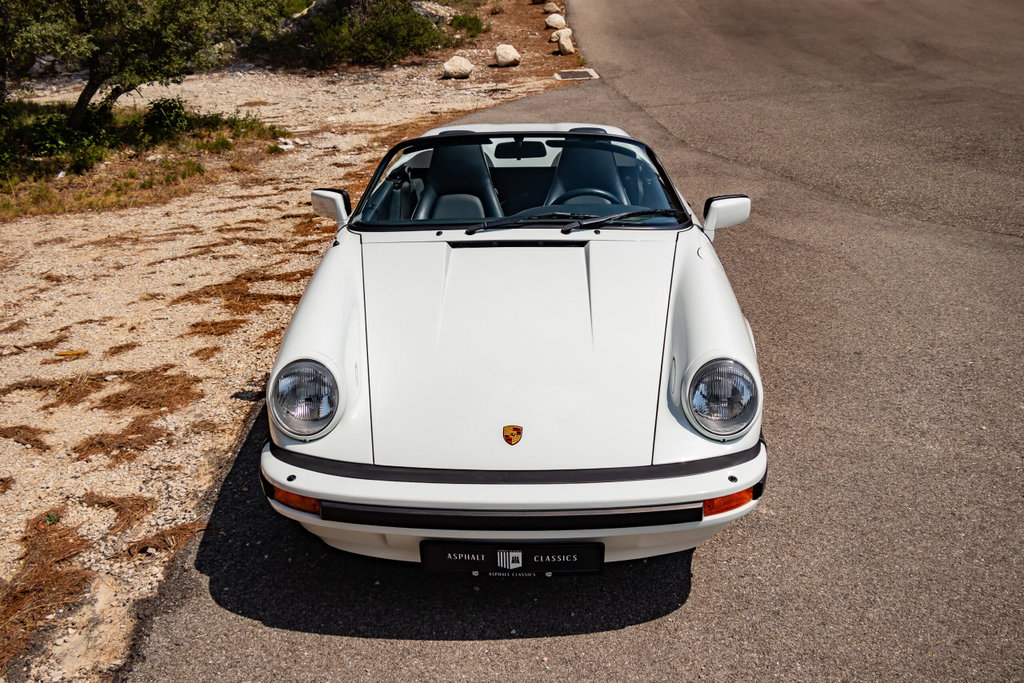 Porsche 911 Carrera 3.2 Speedster