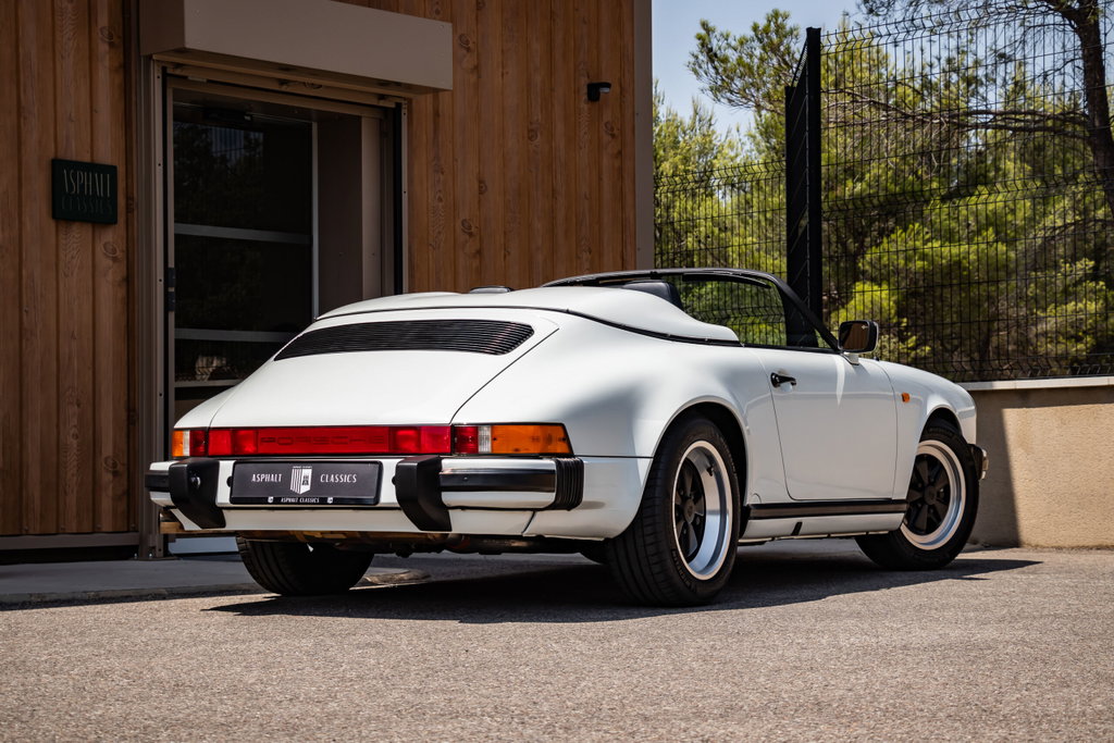 Porsche 911 Carrera 3.2 Speedster