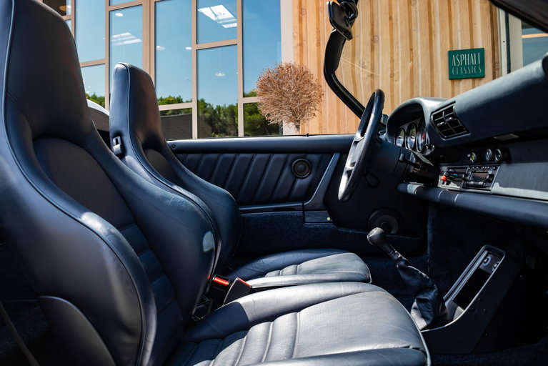 Porsche 911 Carrera 3.2 Speedster