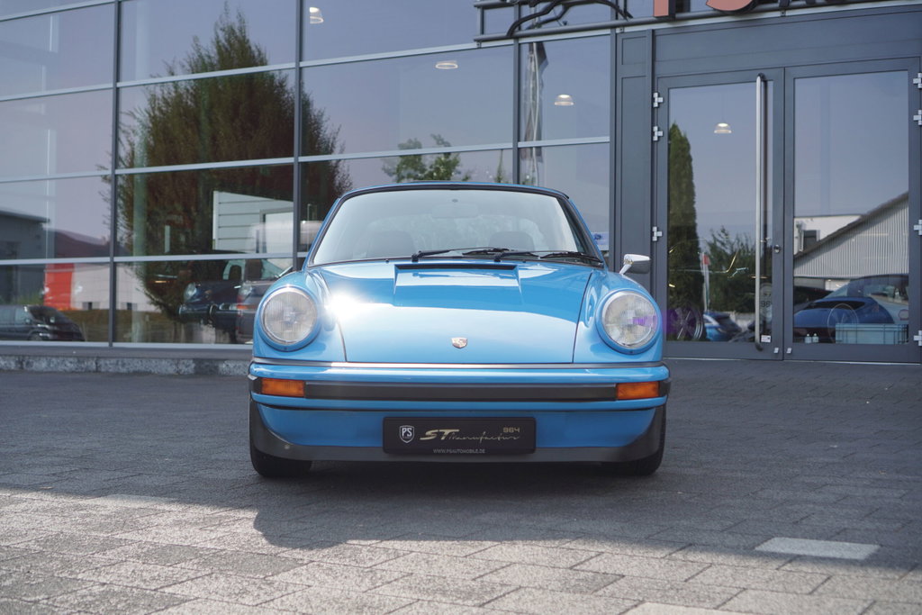 Porsche 911 Carrera 2.7