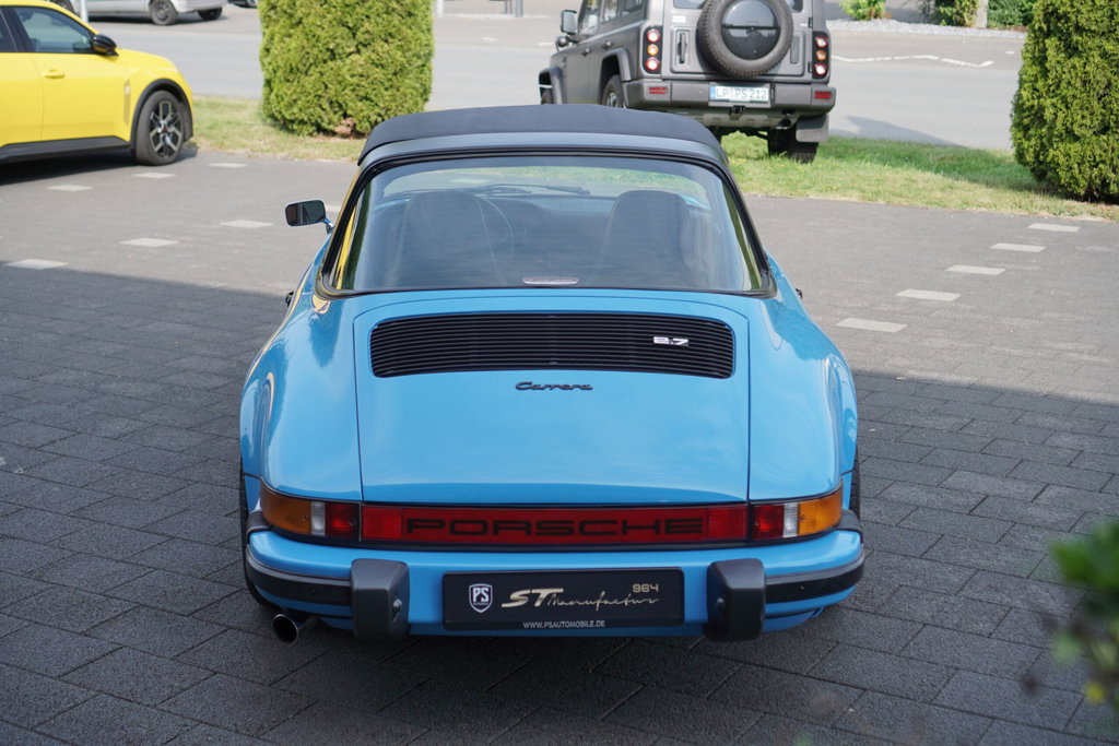 Porsche 911 Carrera 2.7