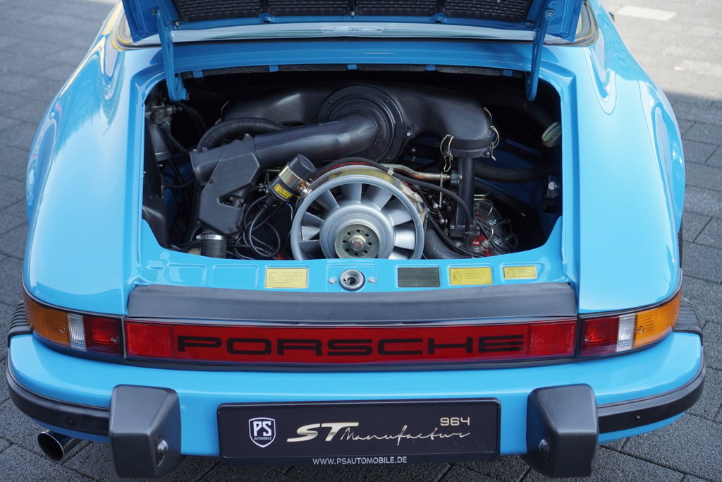 Porsche 911 Carrera 2.7
