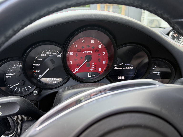 Porsche 991 Carrera 4 GTS