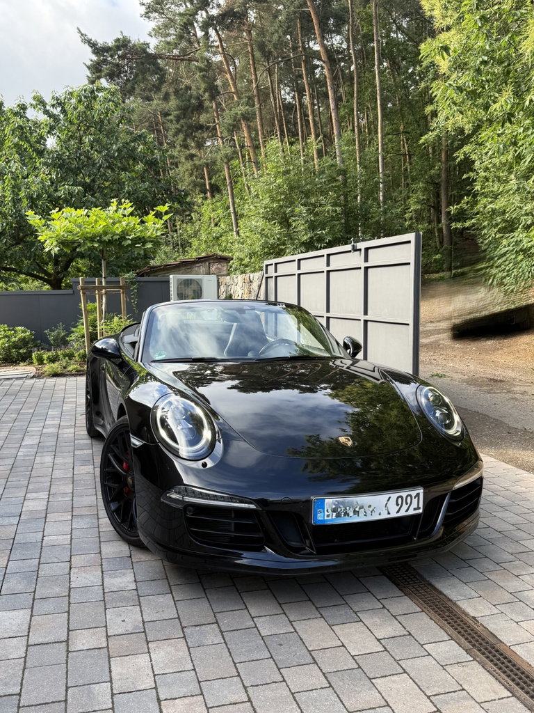 Porsche 991 Carrera 4 GTS