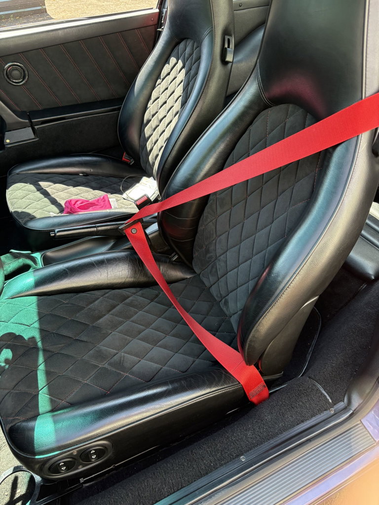 Porsche 964 Carrera 4