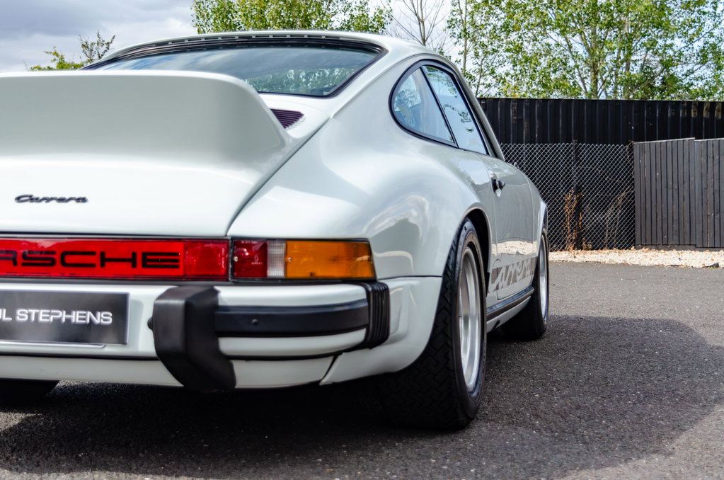 Porsche 911 Carrera 2.7