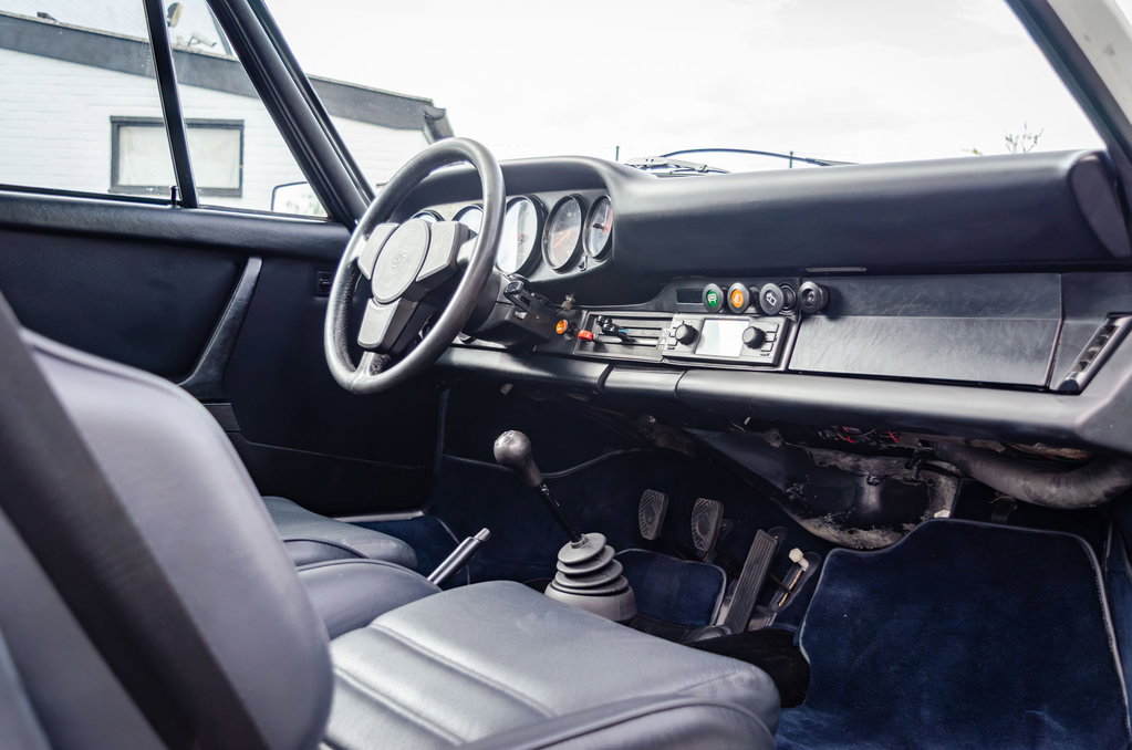 Porsche 911 Carrera 2.7