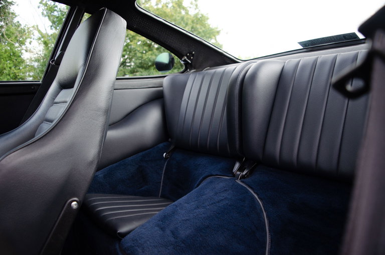 Porsche 911 Carrera 2.7