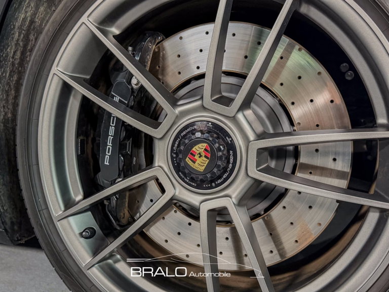Porsche 992 Edition 50 Jahre Porsche Design