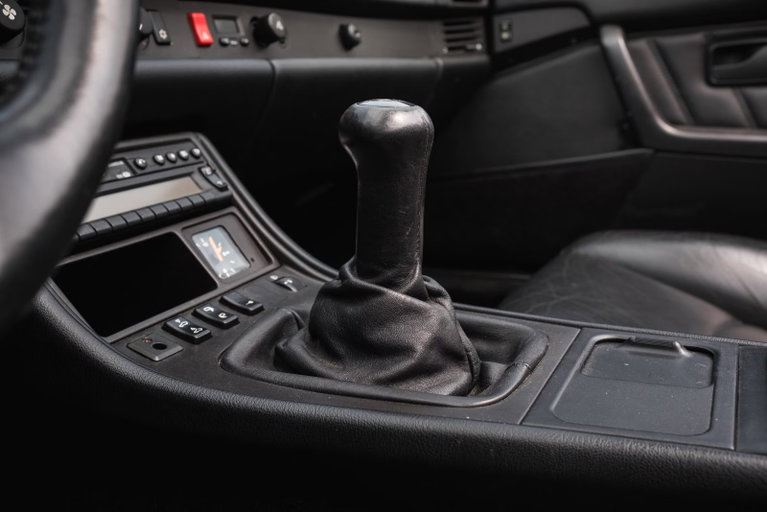Porsche 968