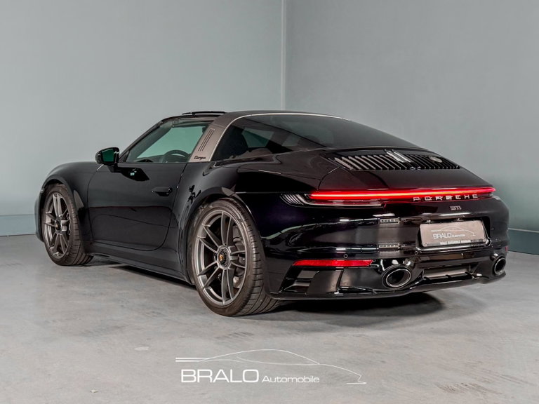 Porsche 992 Edition 50 Jahre Porsche Design